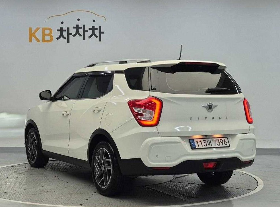 KG모빌리티(쌍용)  티볼리 2WD 가솔린 1.5 A3 사진 2