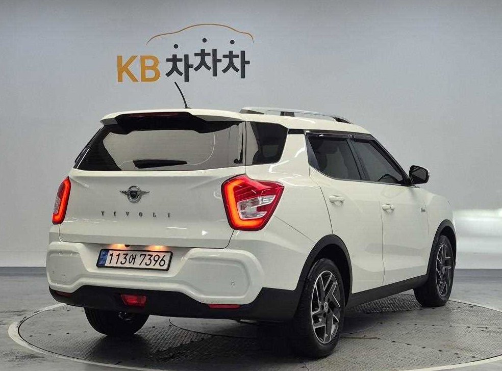 KG모빌리티(쌍용)  티볼리 2WD 가솔린 1.5 A3 사진 3