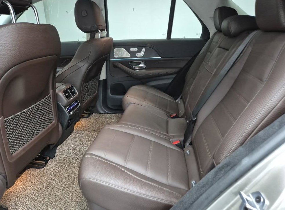 벤츠 GLE 클래스 GLE 450 4MATIC 사진 12