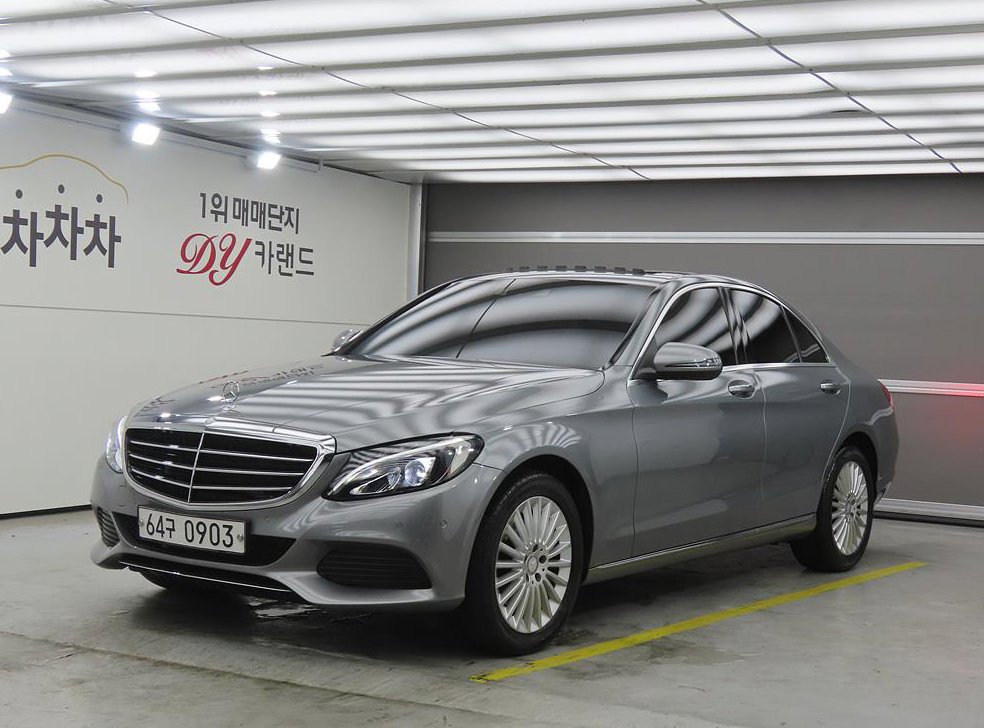 벤츠 C 클래스 C220 d 익스클루시브
