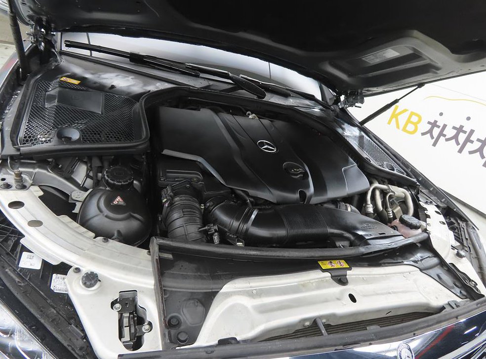벤츠 C 클래스 C220 d 익스클루시브 사진 19