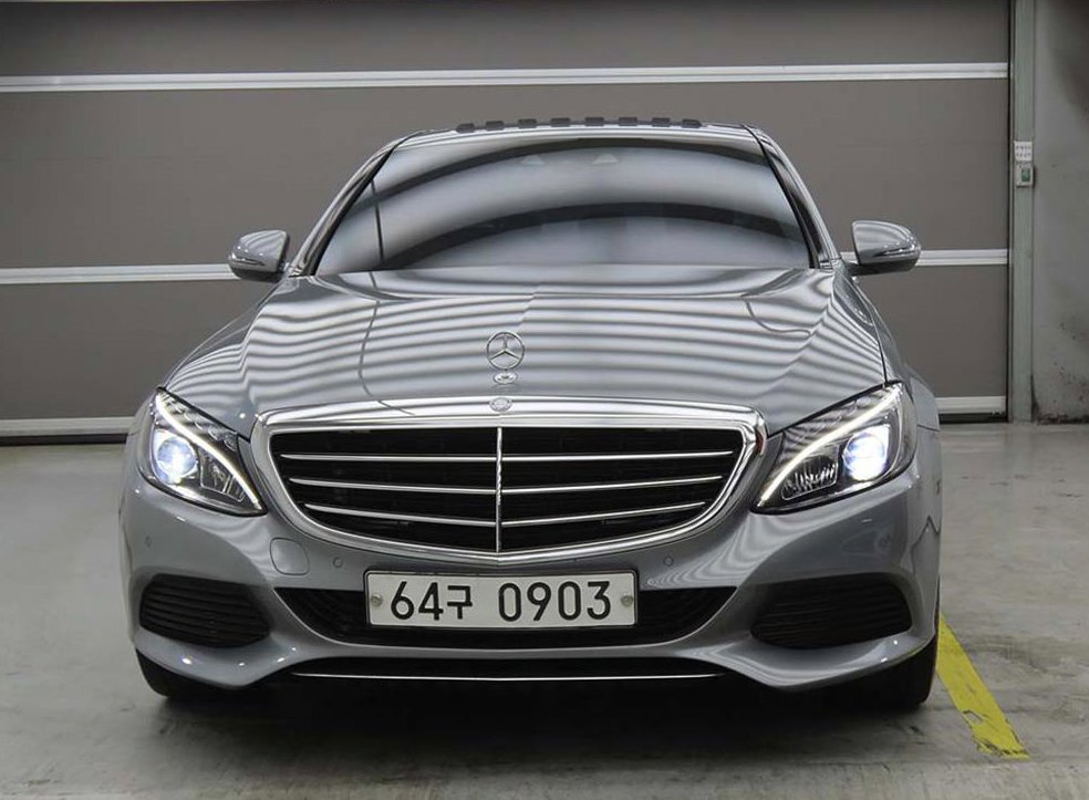 벤츠 C 클래스 C220 d 익스클루시브 사진 2