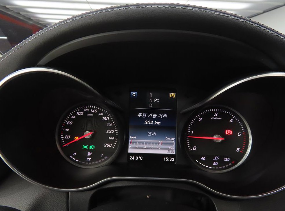 벤츠 C 클래스 C220 d 익스클루시브 사진 9