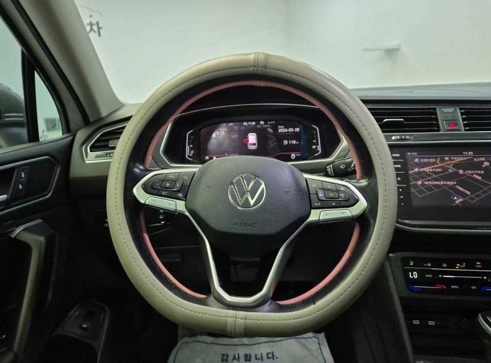 폭스바겐 티구안 2.0 TSI 프레스티지 사진 9