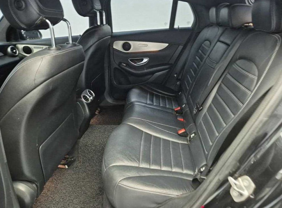 벤츠 GLC 클래스 GLC 220 d 4MATIC 프리미엄 쿠페 사진 12