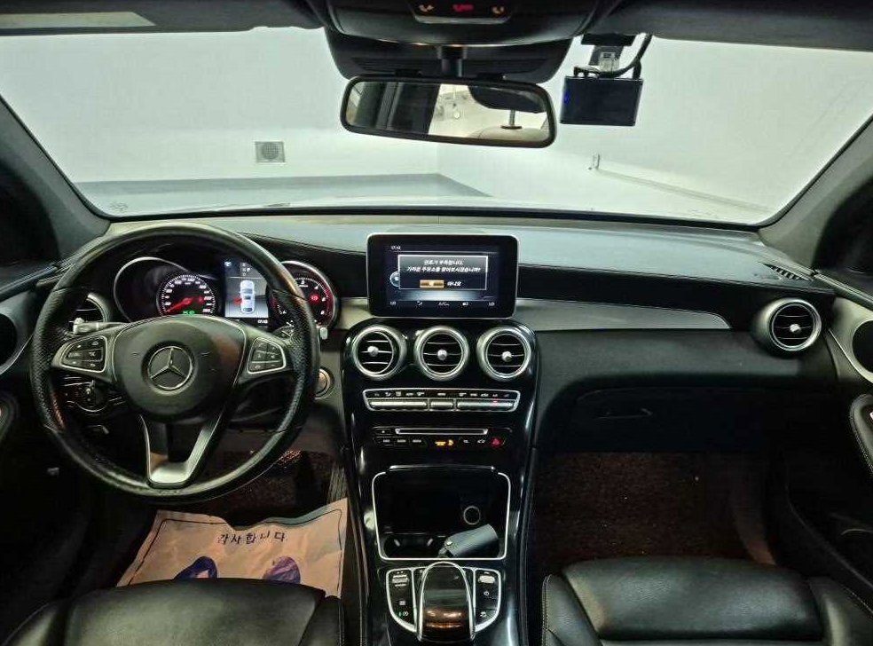 벤츠 GLC 클래스 GLC 220 d 4MATIC 프리미엄 쿠페 사진 7
