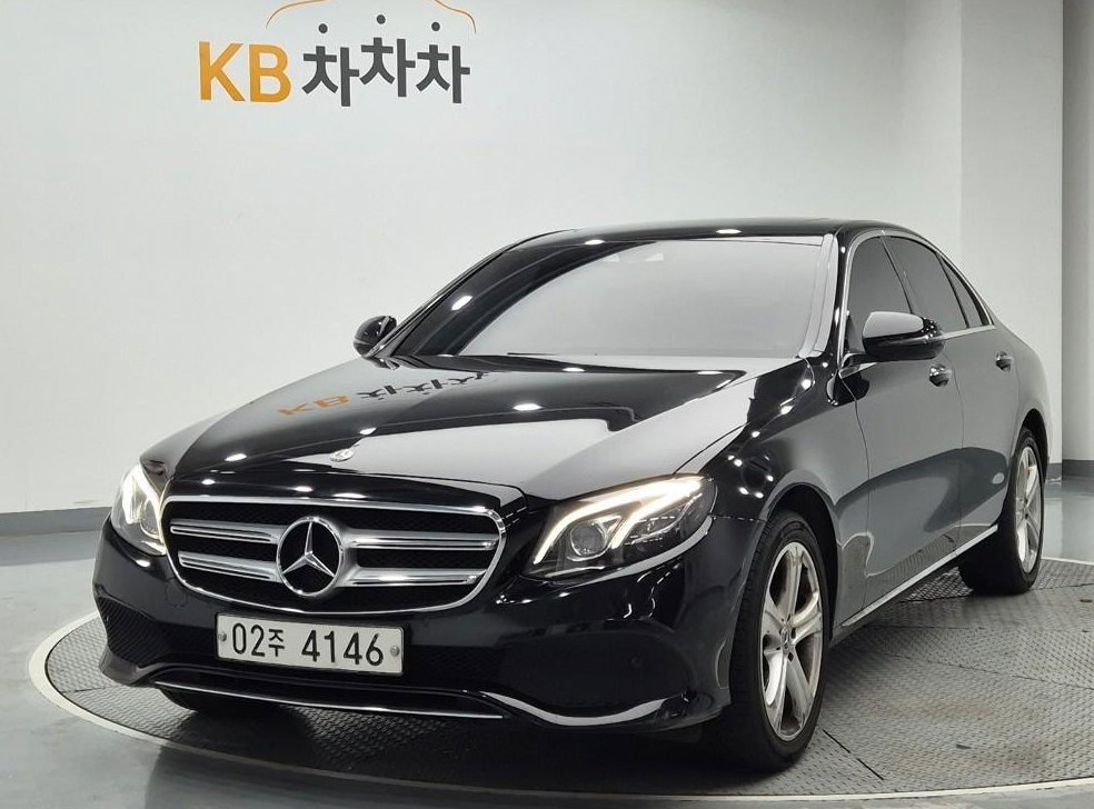 벤츠 E 클래스 E220d 아방가르드