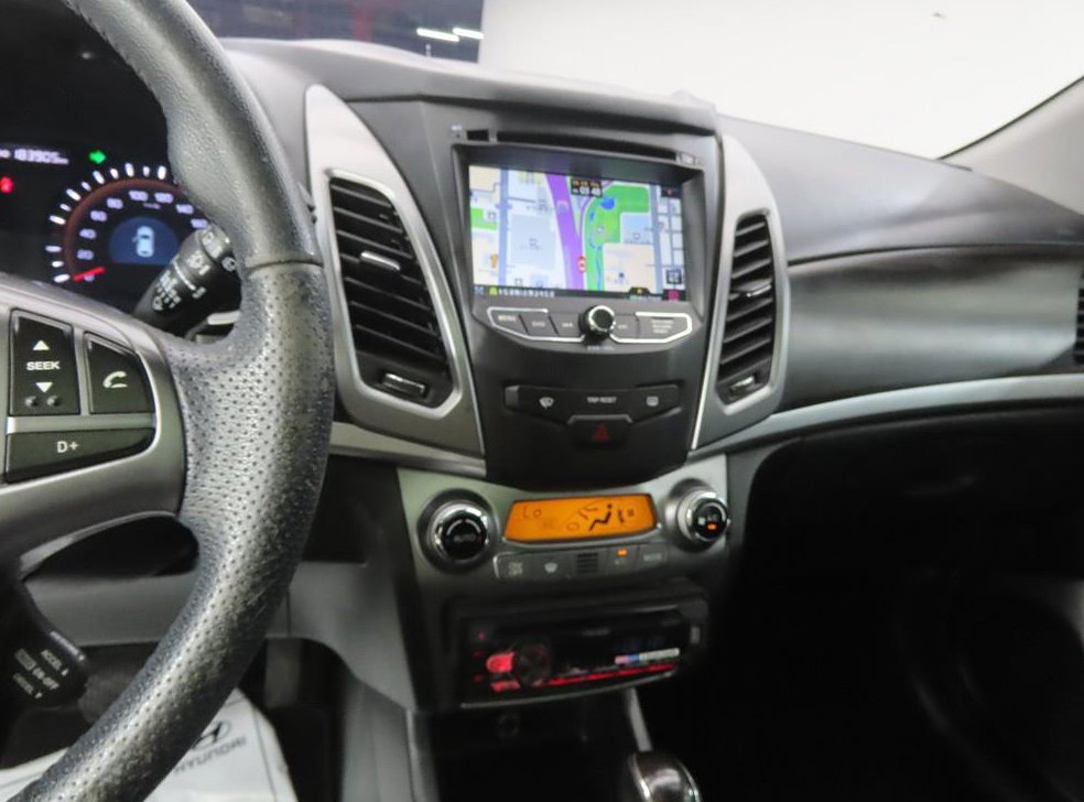 KG모빌리티(쌍용)  코란도 4WD 2.0 CVT 사진 10