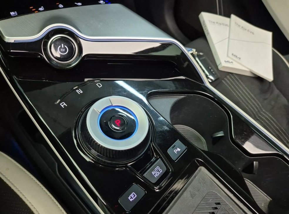 기아 EV6 롱레인지 AWD 사진 8