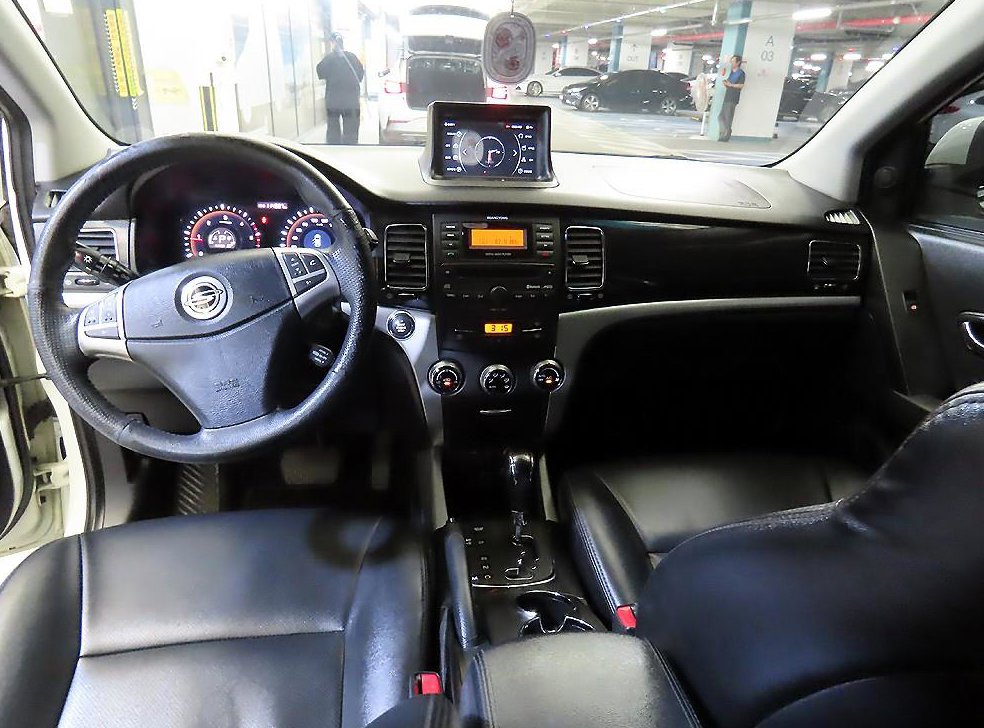 KG모빌리티(쌍용)  코란도 CLUBBY 2WD 사진 10