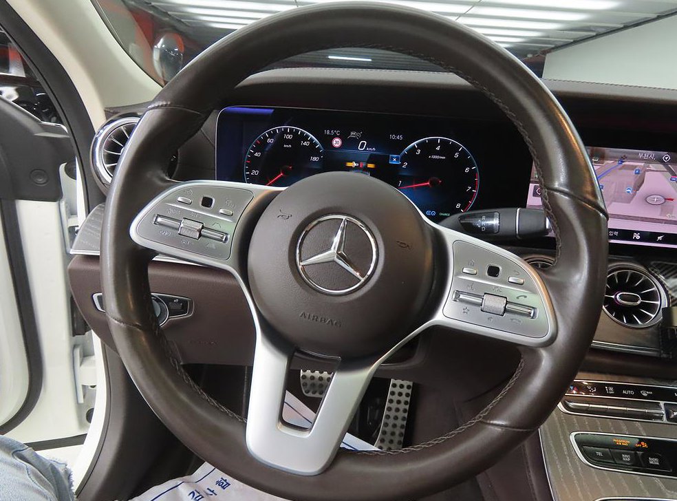 벤츠 CLS 클래스 CLS 450 4MATIC AMG Line 사진 8