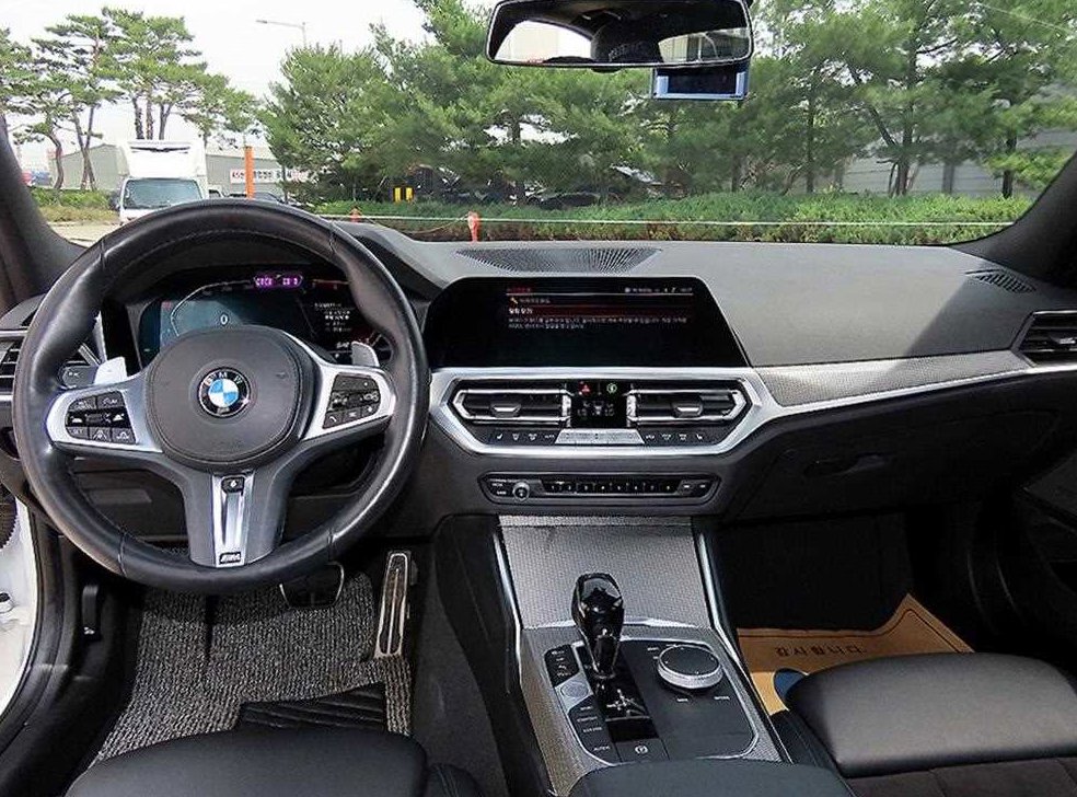 BMW 3시리즈 320i M 스포츠 사진 7