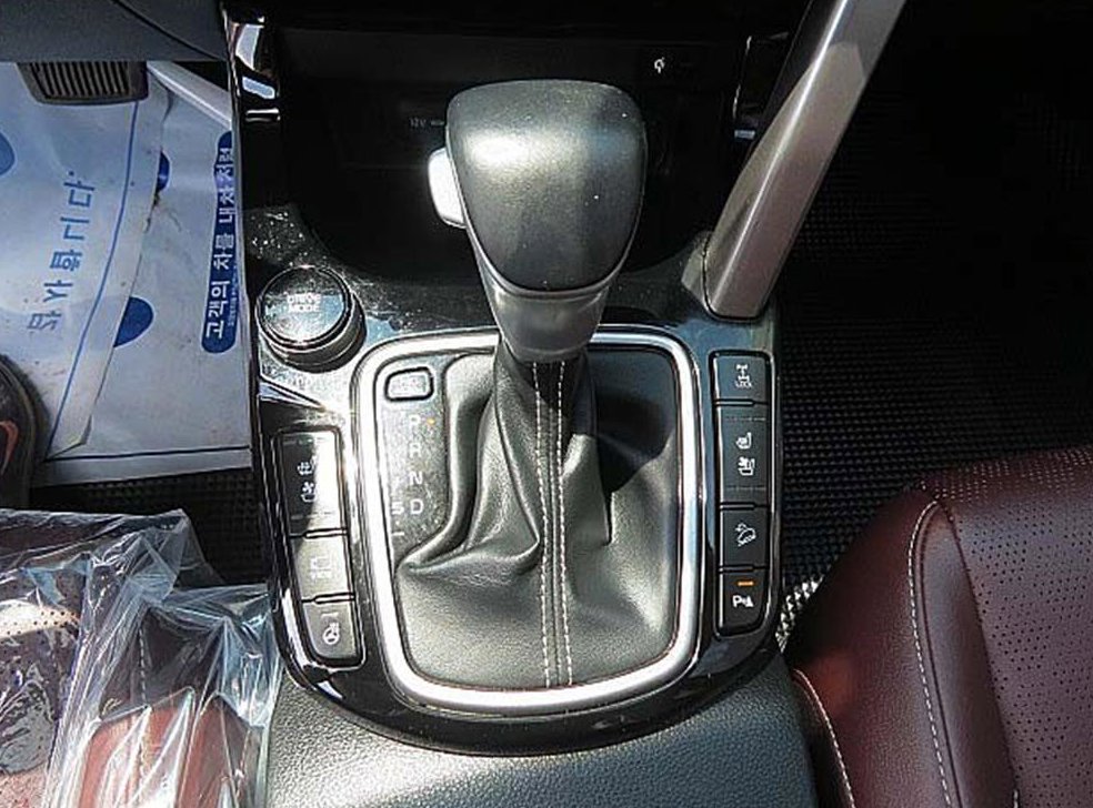 기아 셀토스 가솔린 1.6 터보 4WD 사진 12