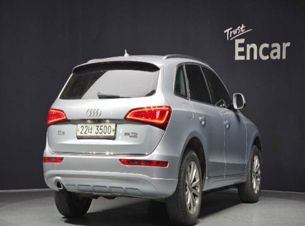 아우디 Q5 35 TDI 콰트로 사진 2