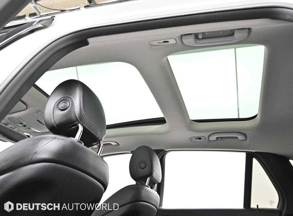 벤츠 GLC 클래스 GLC 350 e 4MATIC 사진 18