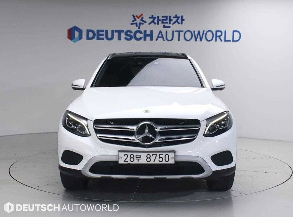 벤츠 GLC 클래스 GLC 350 e 4MATIC 사진 3