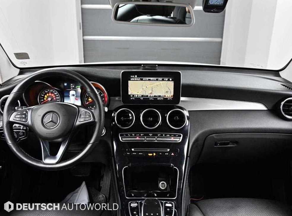 벤츠 GLC 클래스 GLC 350 e 4MATIC 사진 7