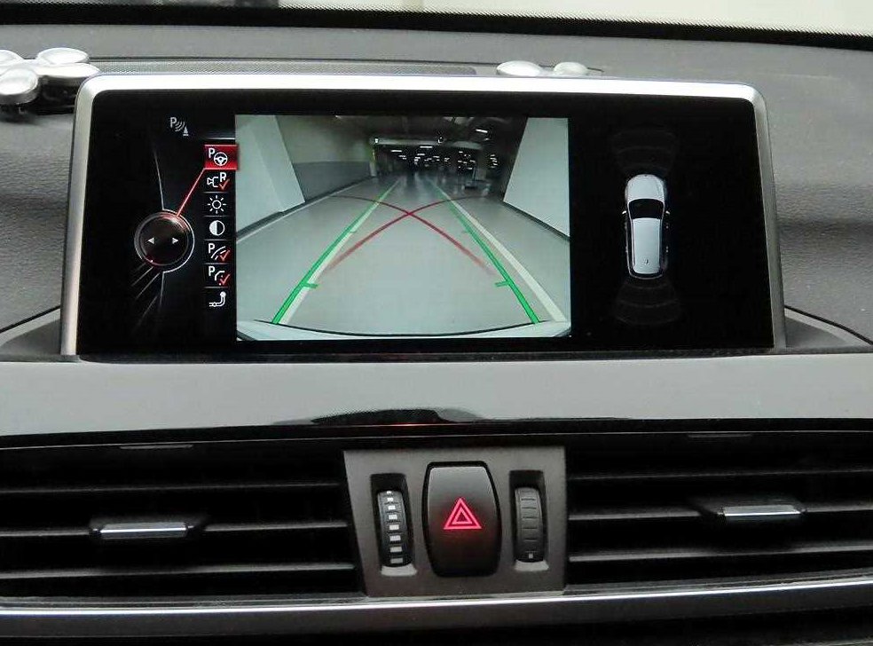BMW X1 xDrive 18d 사진 15