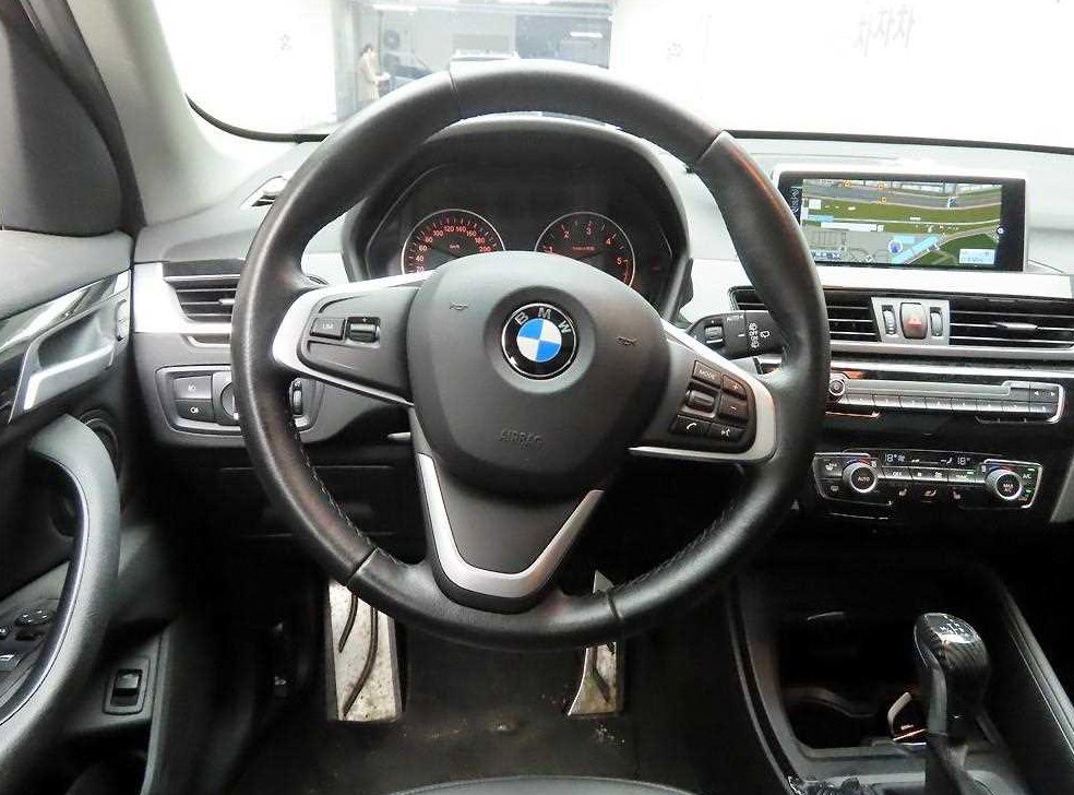 BMW X1 xDrive 18d 사진 7
