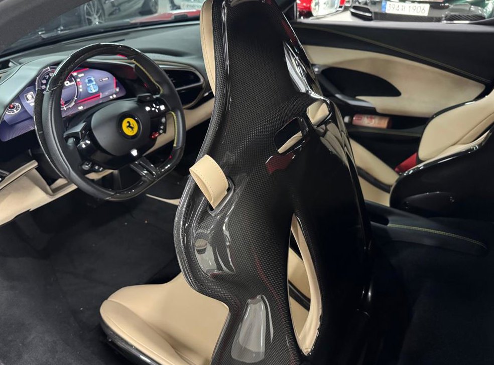 페라리 296 3.0 V6 PHEV 사진 13