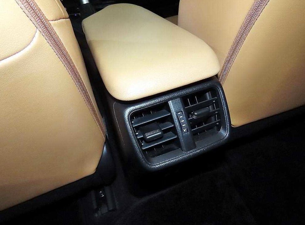 렉서스 UX 2.0 2WD 사진 15