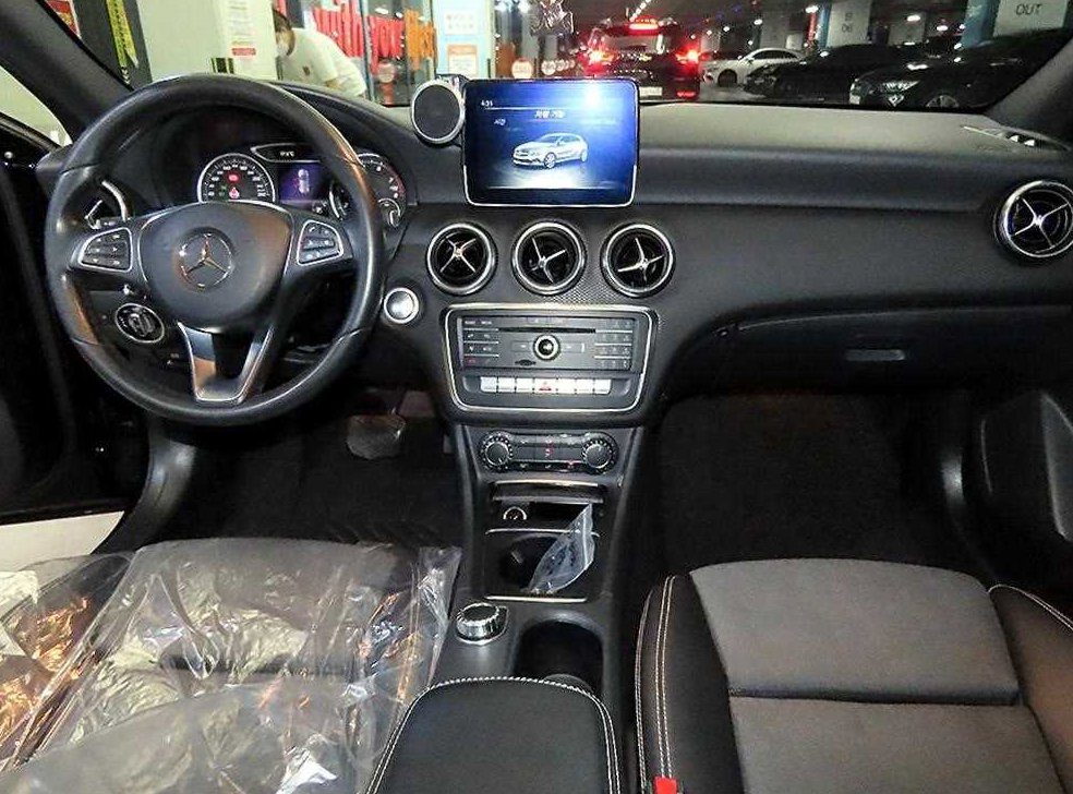 벤츠 A 클래스 A200 사진 10