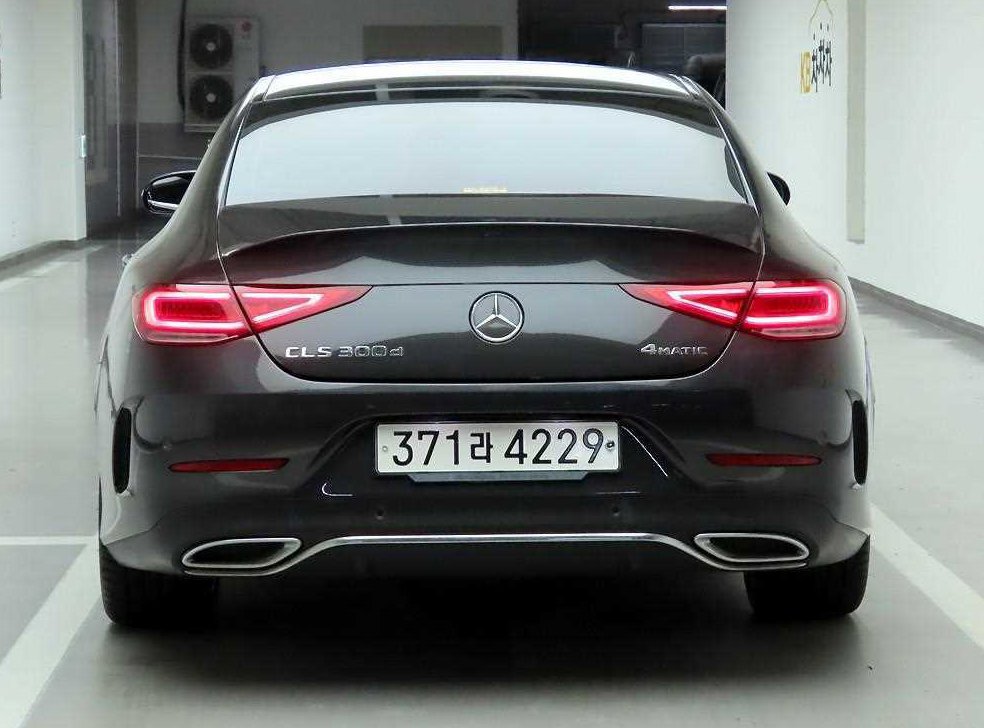 벤츠 CLS 클래스 CLS 300d 4MATIC 사진 3