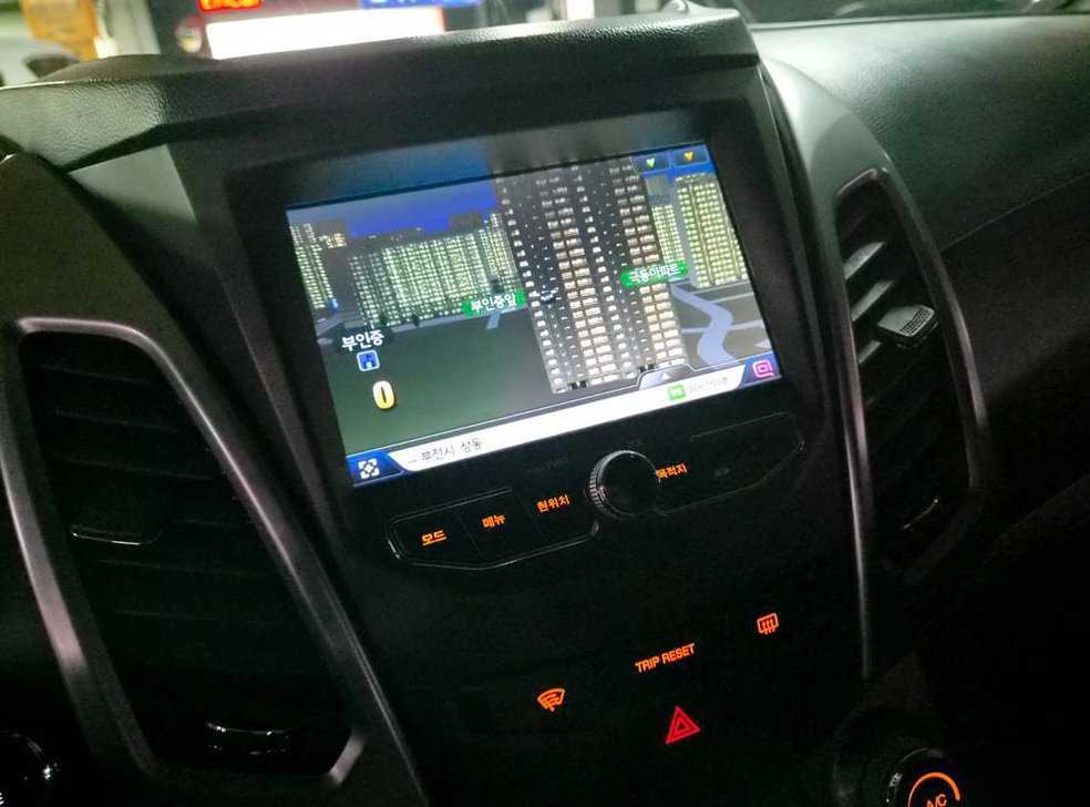 KG모빌리티(쌍용)  코란도 2WD 2.2 DX 사진 10