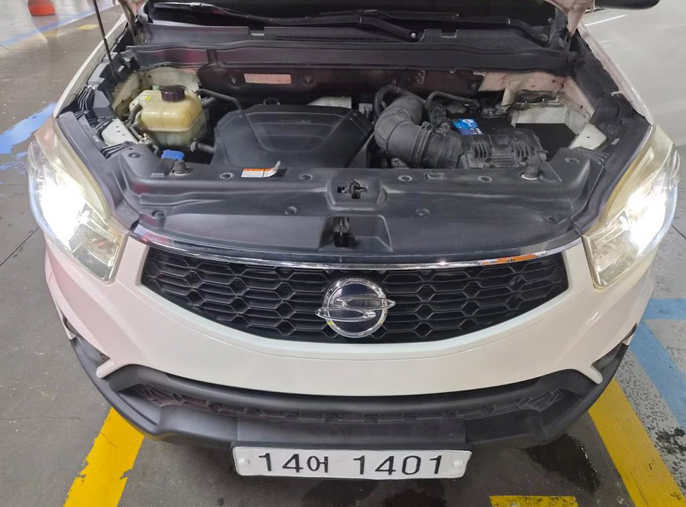 KG모빌리티(쌍용)  코란도 2WD 2.2 DX 사진 6