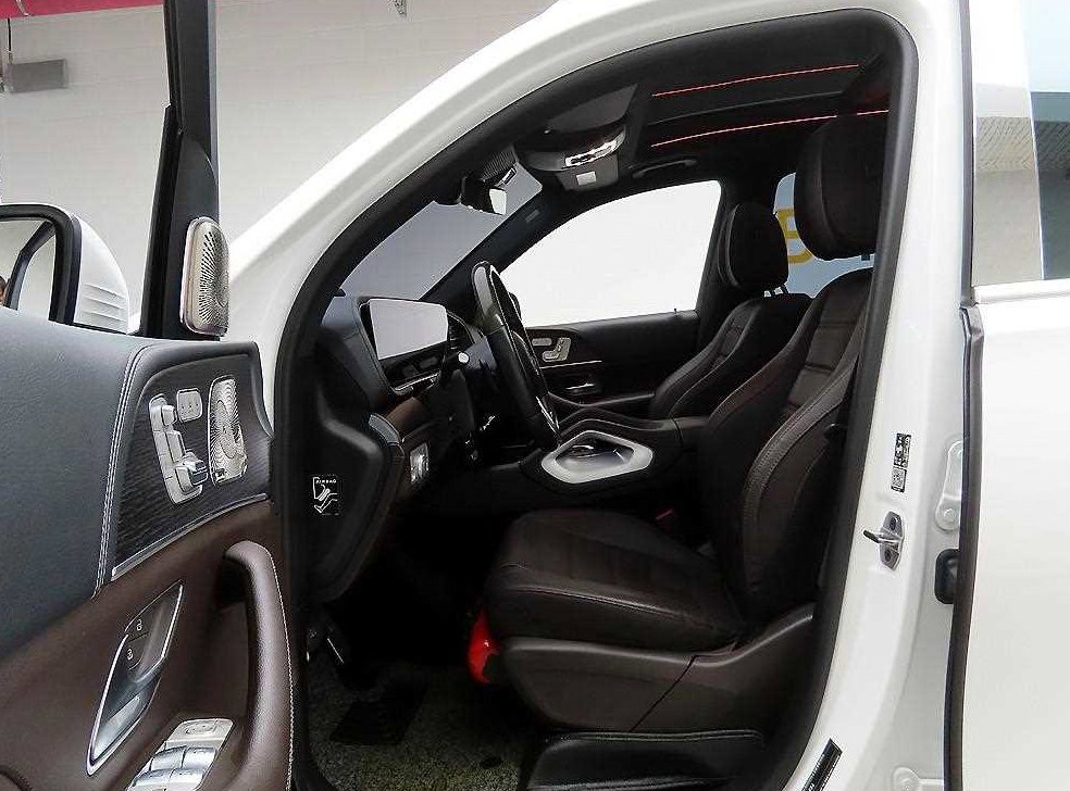 벤츠 GLS 클래스 GLS 400d 4MATIC 사진 12