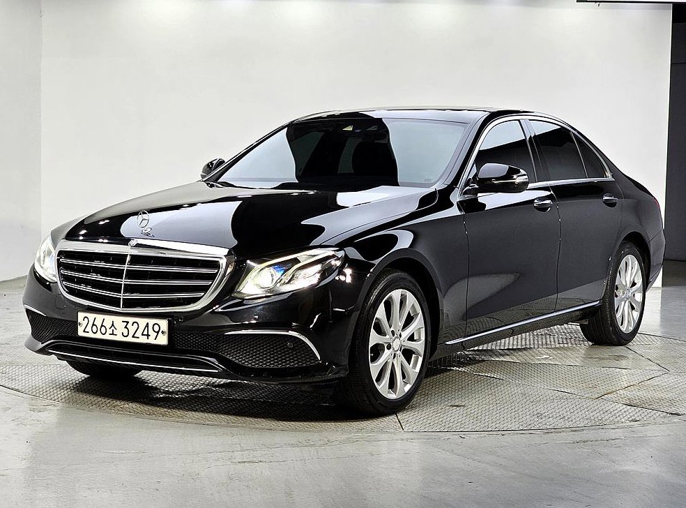 벤츠 E 클래스 E220d 익스클루시브