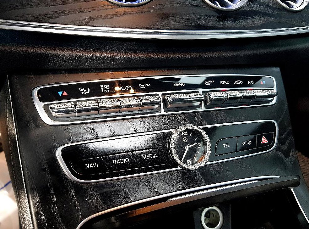 벤츠 E 클래스 E220d 쿠페 사진 12