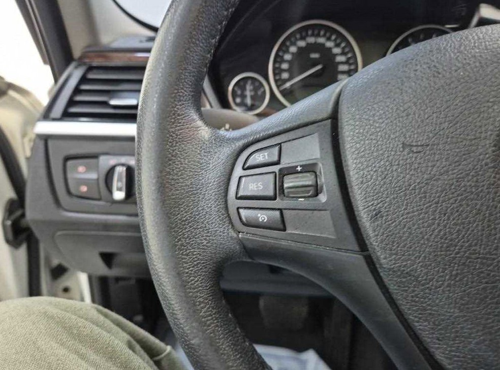 BMW 3시리즈 320d 사진 16