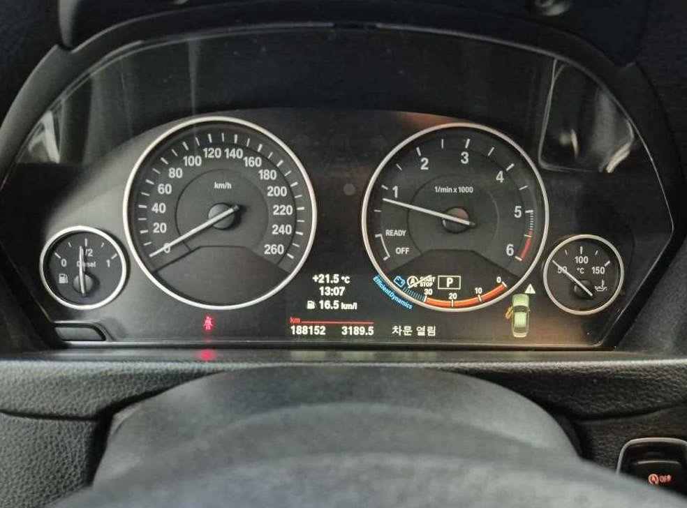 BMW 3시리즈 320d 사진 6