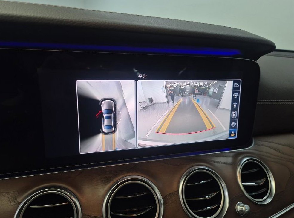 벤츠 E 클래스 E300 4MATIC 익스클루시브 사진 15