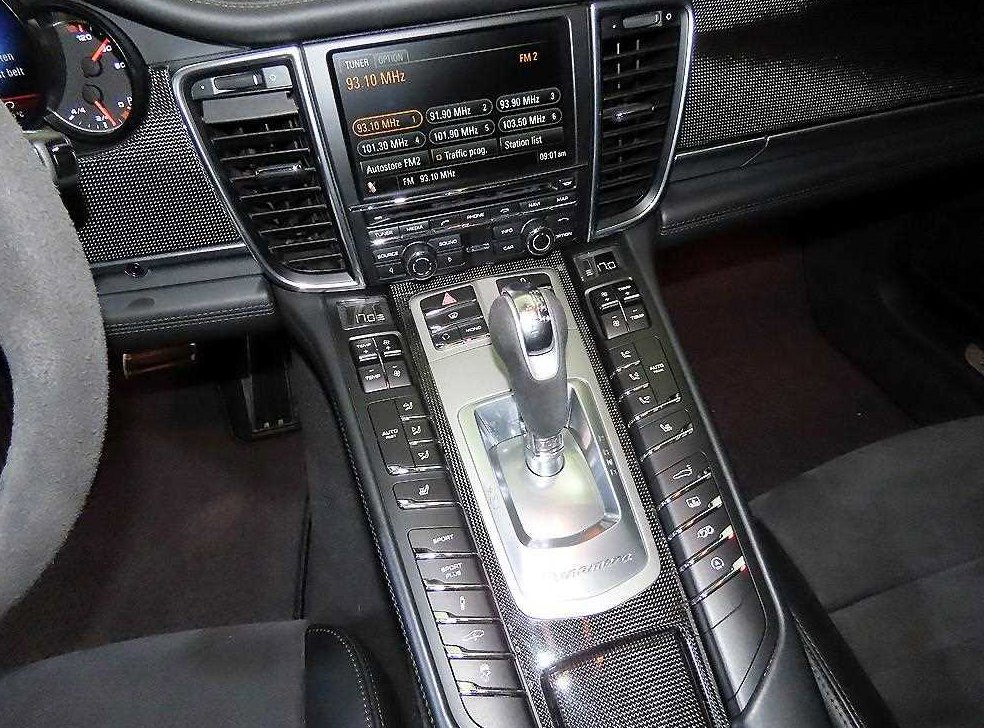 포르쉐 파나메라 4.8 GTS 사진 11