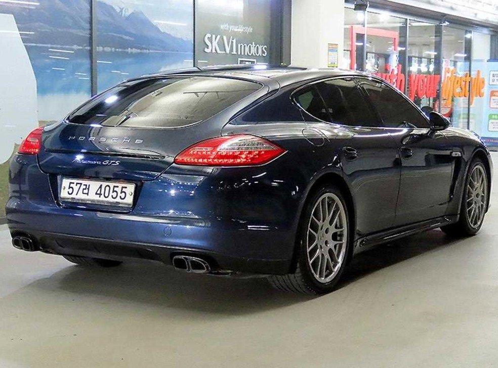 포르쉐 파나메라 4.8 GTS 사진 4