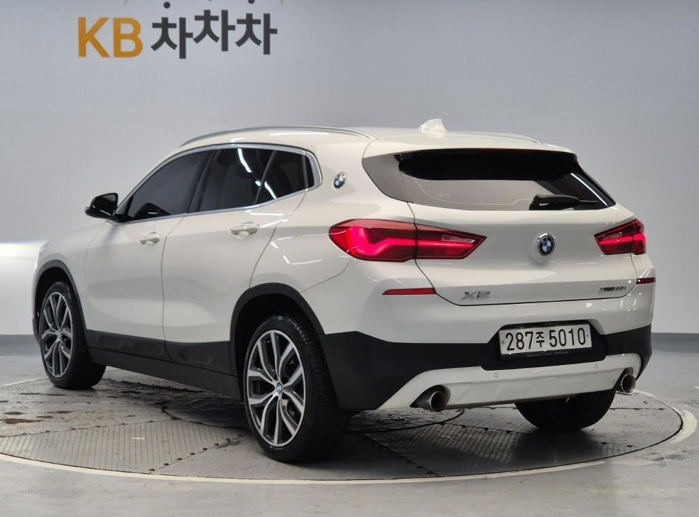 BMW X2 xDrive 20i 어드벤티지 사진 3