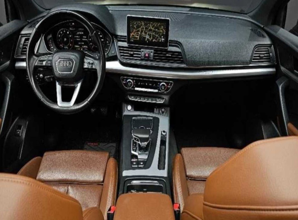 아우디 Q5 45 TFSI 콰트로 프리미엄 사진 7