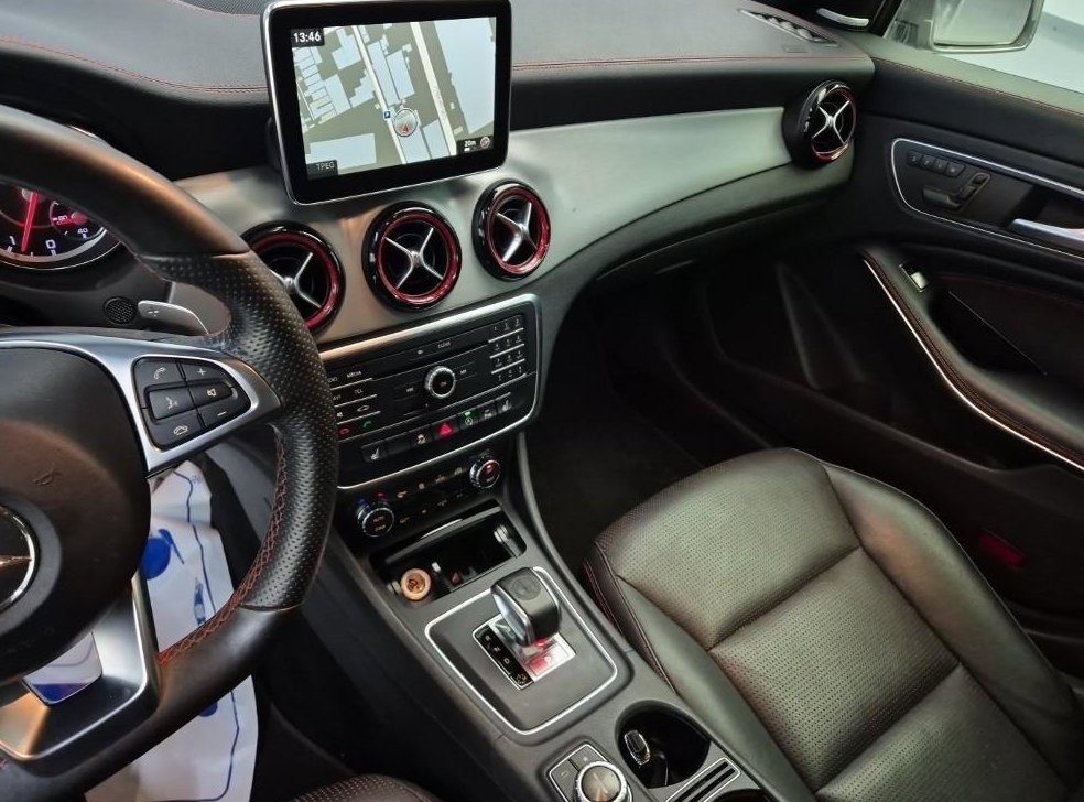 벤츠 CLA 클래스 CLA 45 AMG 4MATIC 사진 10