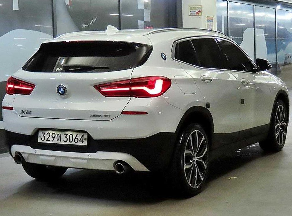 BMW X2 xDrive 20i 어드벤티지 사진 4