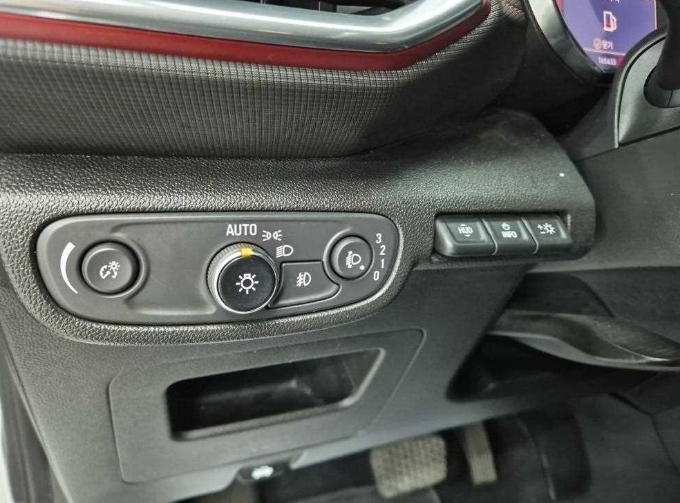 쉐보레 트레일블레이저 2WD 1.3 터보 가솔린 액티브 사진 18