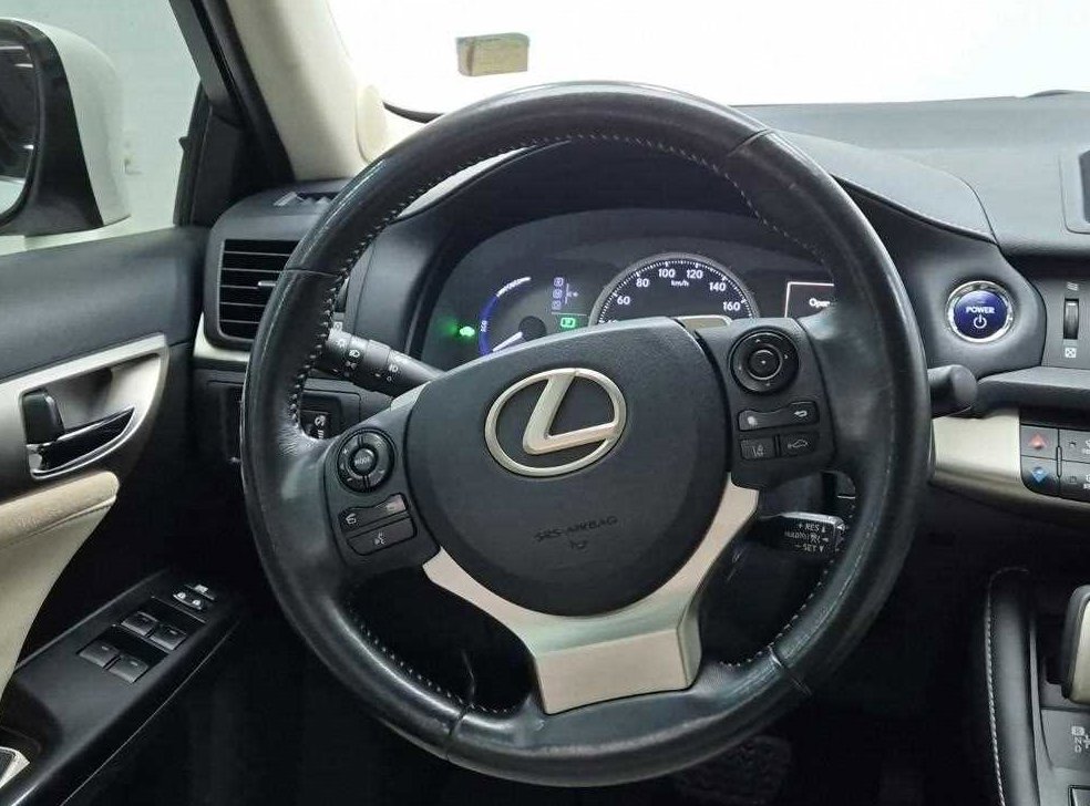 렉서스 CT CT200H 사진 9