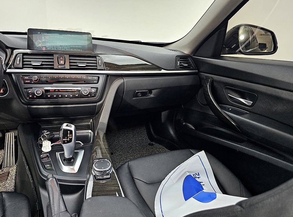 BMW 그란투리스모 GT 320D xDrive 사진 10