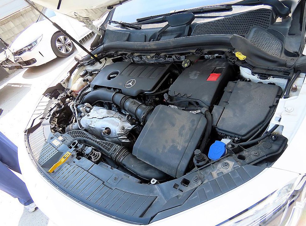 벤츠 GLA 클래스 GLA250 4MATIC 사진 19