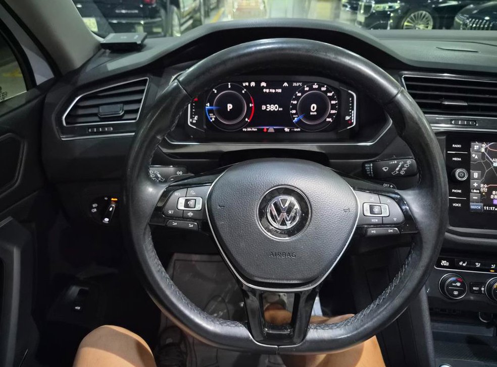 폭스바겐 티구안 2.0 TDI 프레스티지 사진 6
