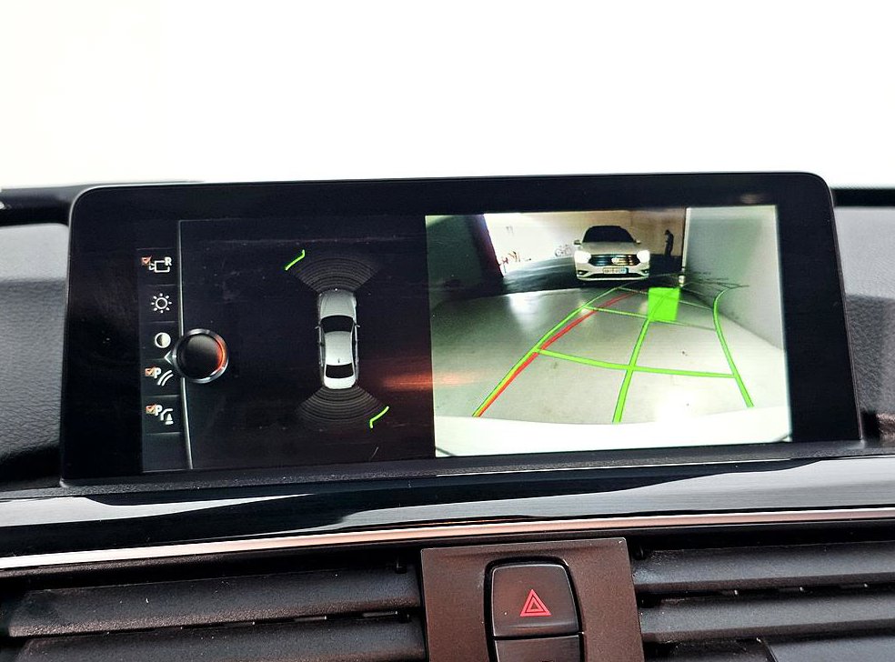 BMW 3시리즈 320d 사진 14