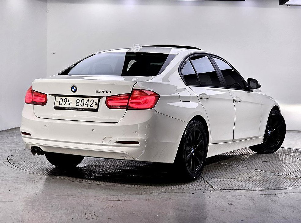 BMW 3시리즈 320d 사진 4