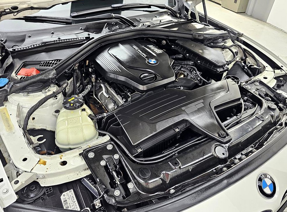 BMW 3시리즈 320d 사진 6