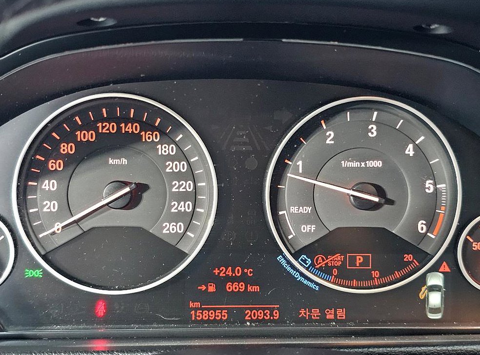 BMW 3시리즈 320d 사진 7